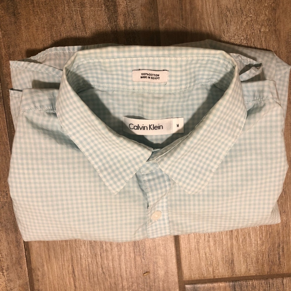 💥3 for $20 Calvin Klein button down shirt